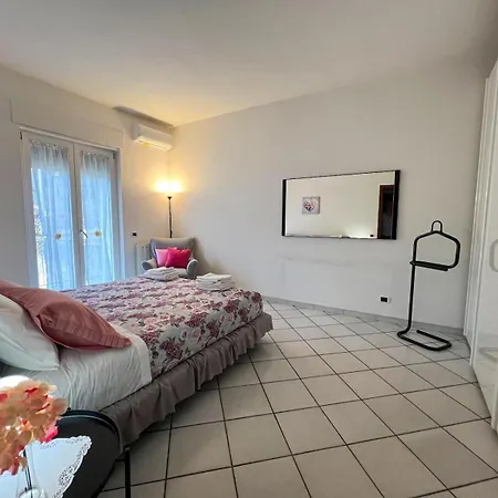 아파트 Domus Ortensia 보스코리알레