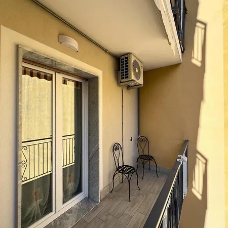 아파트 Domus Ortensia 보스코리알레