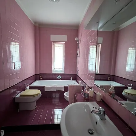 アパート Domus Ortensia ボスコレアーレ