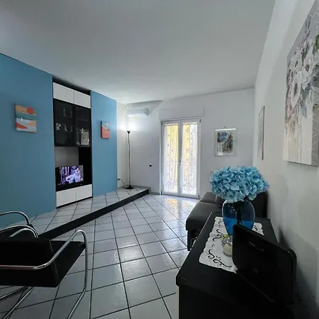 Domus Ortensia アパート ボスコレアーレ