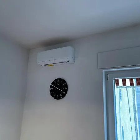 アパート Domus Ortensia ボスコレアーレ