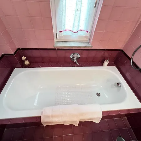 Domus Ortensia アパート *