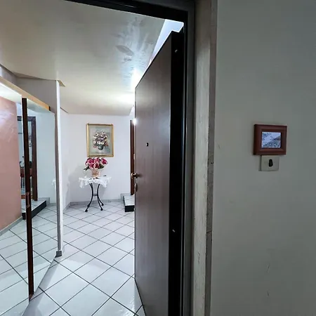 Domus Ortensia アパート